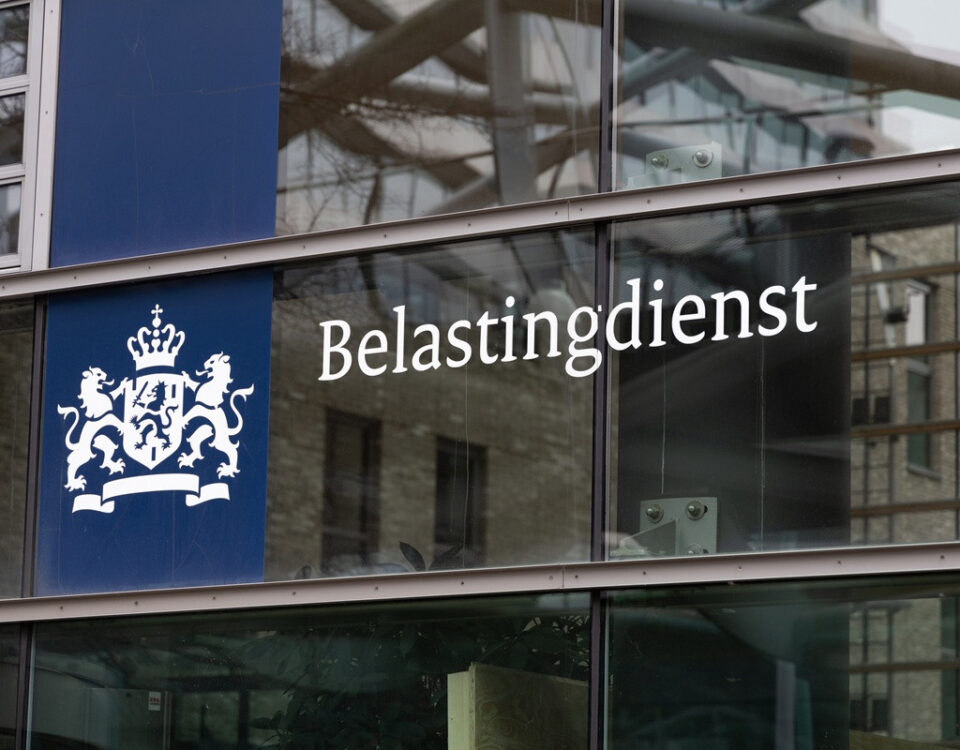 Belastingdienst corrigeert loon DGA